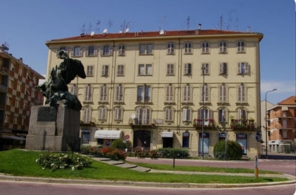 Guest House Montebello Asti Kültér fotó